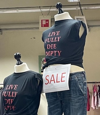 photo capturing the phrase, live fully die empty