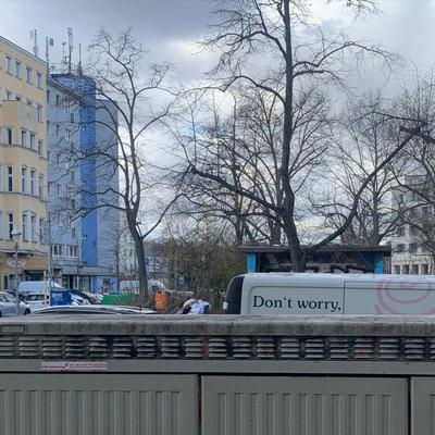 photo capturing the phrase, don't worry