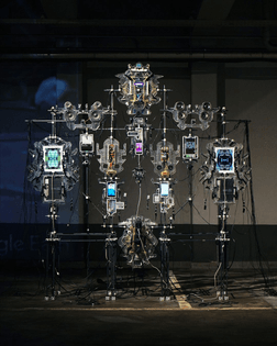 𝐓𝐡𝐞 𝐇𝐞𝐚𝐫𝐭 𝐨𝐟 𝐭𝐡𝐞 𝐇𝐞𝐚𝐫𝐭

An altarpiece built for a world in which specific types of digital and electronic technologies are c...
