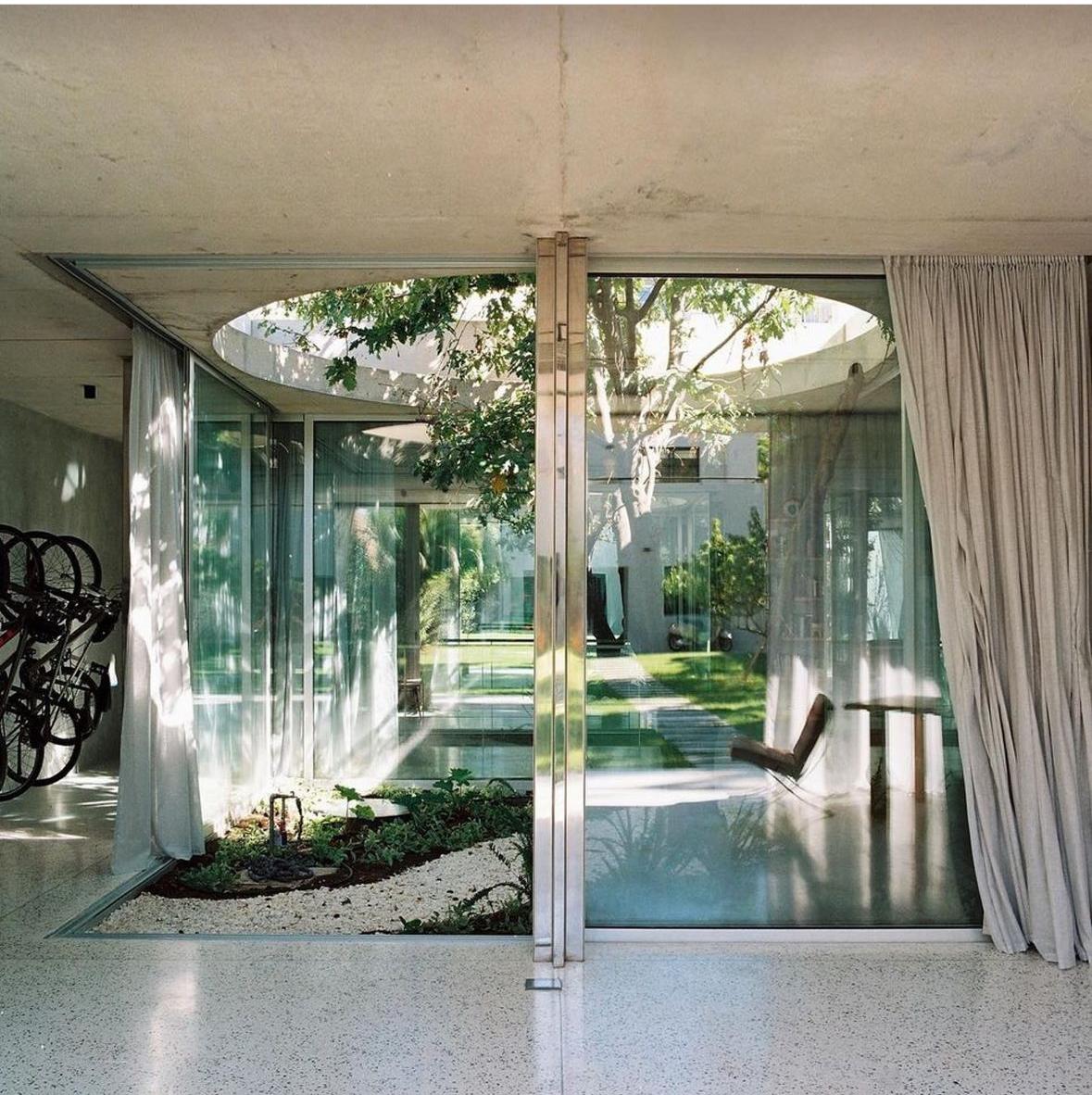 livni+ by Rafael Solano Ferrari