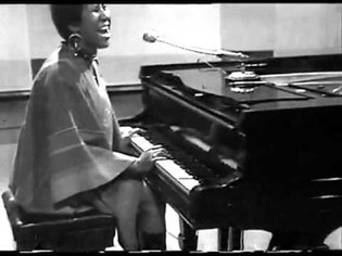 Aretha Franklin - Don't Play That Song You Lied