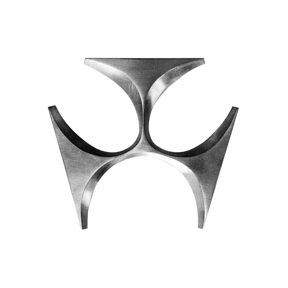 01_1960_reserve-logo_sculpture_gordon-andrews-933x933.jpg