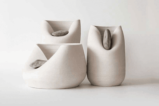 martin-azua-warped-ceramic-vase-with-stone-designboom-071.jpg