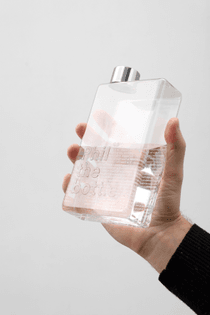 refillable-city-water-bottles_dezeen_2364_col_3.jpg