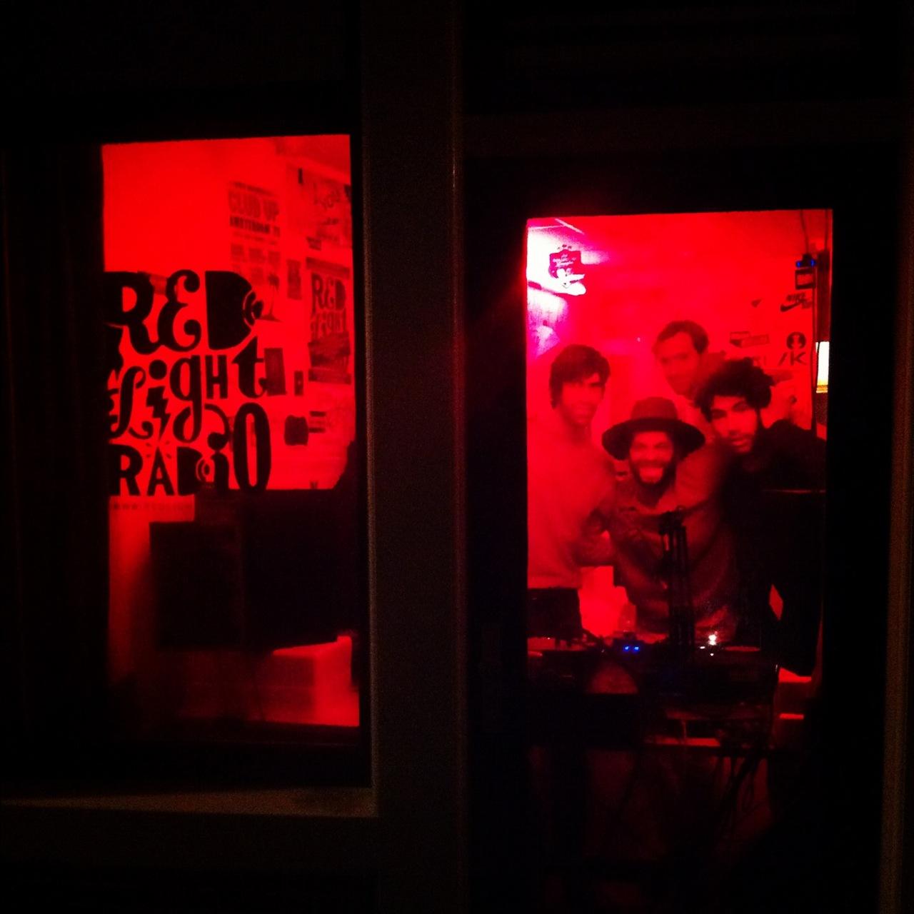 allah-las-red-light-radio.jpg