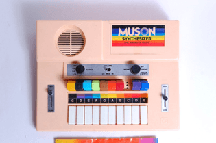 Mego Muson Synthesizer (1978)