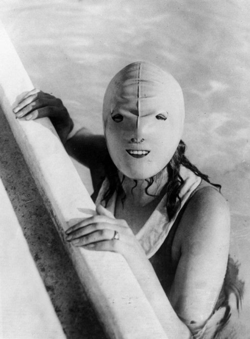 the-most-bizarre-old-timey-inventions-swim-mask.jpg?resize=490-663