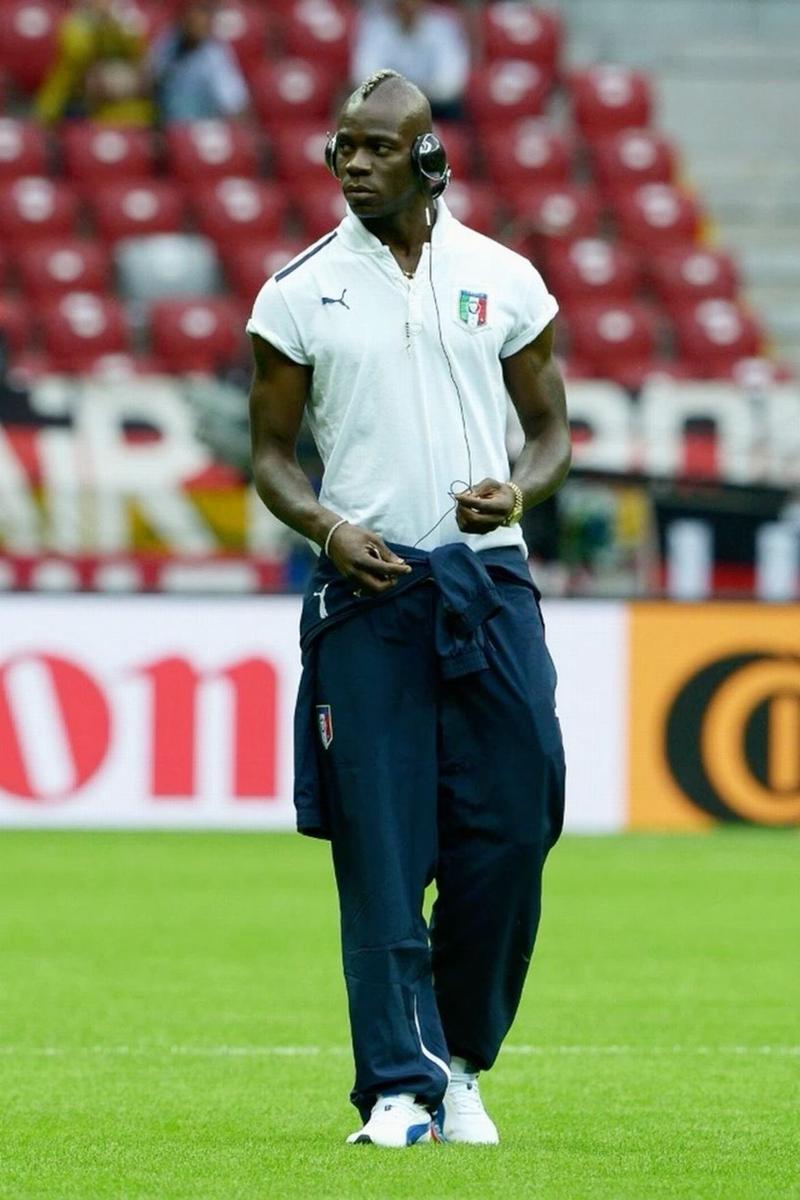 g0cmzkzxuaa93cb?format=jpg-name=large